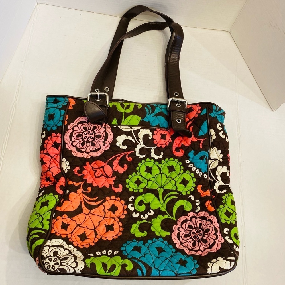 Vera Bradley Floral Quilted Brown LOLA Tote Purse Handbag Leather Straps Bottom - Picture 3 of 16